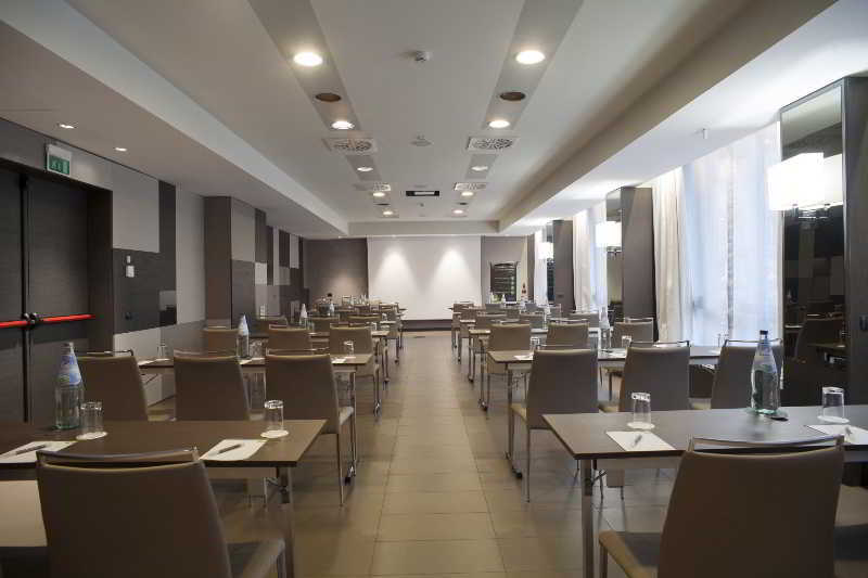 Hotel Nh Trient Exterior foto
